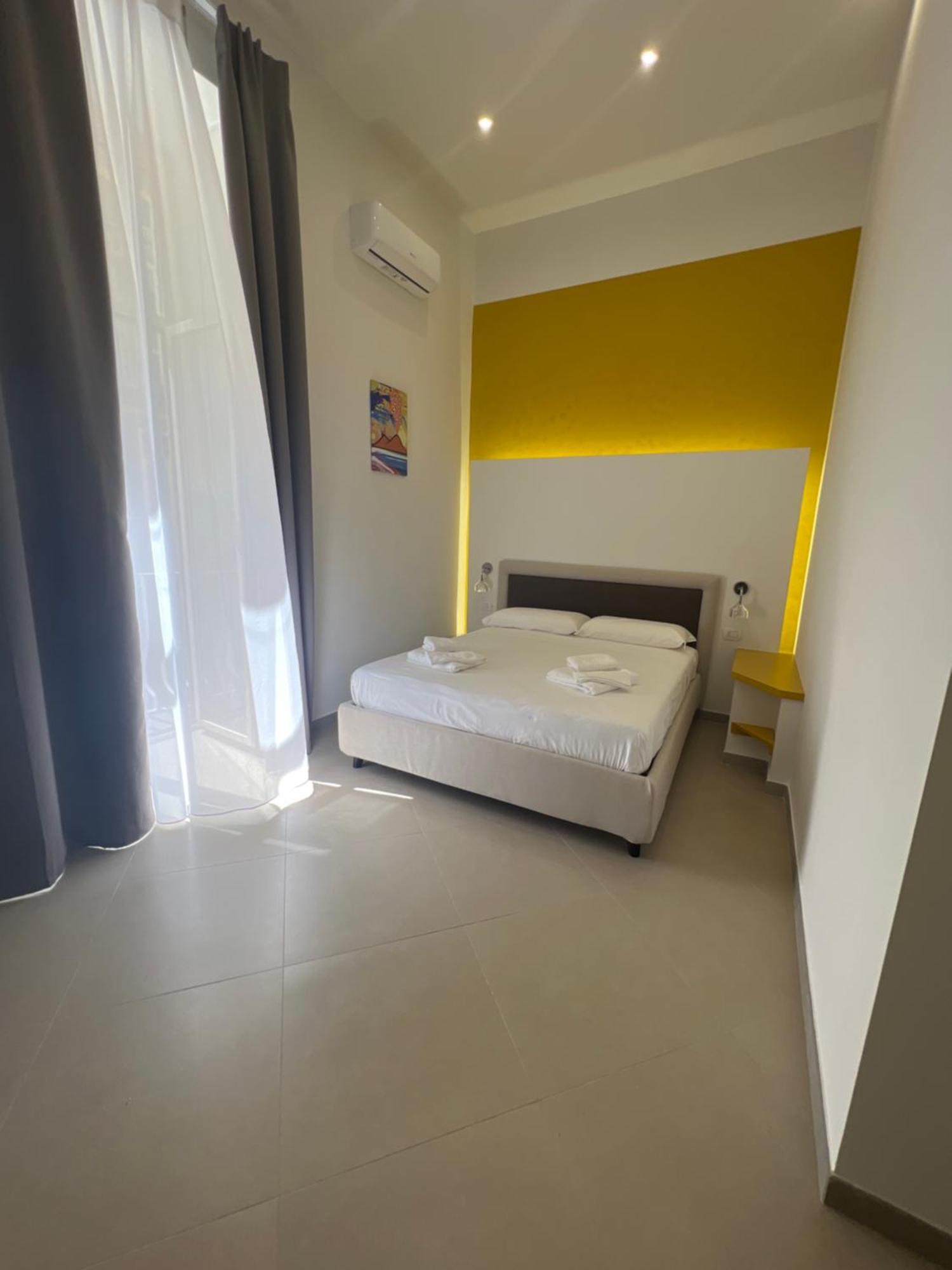 Dimora Chiaia 209 Hotel Napoli Ngoại thất bức ảnh