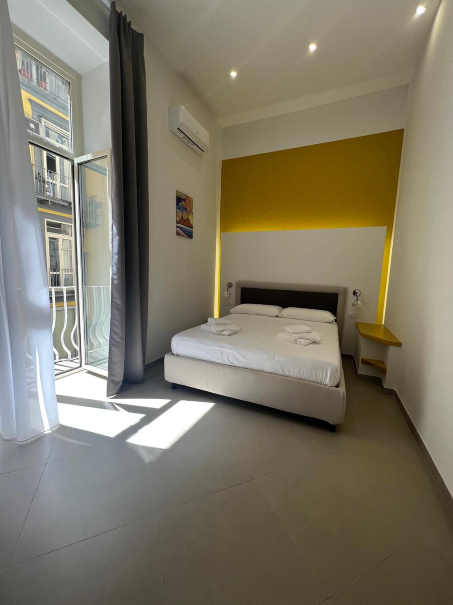 Dimora Chiaia 209 Hotel Napoli Ngoại thất bức ảnh
